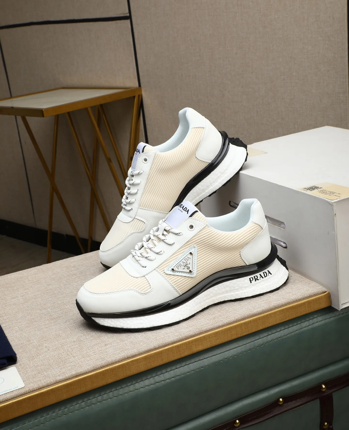 Men's shoes💰460🌹🌹[PRADA—Prada] latest model🙈original replica! 👟👟👟Available here. The workmanship is top-notch. The upper is made of Italian 🇮🇹Imported calfskin. ❗️Breathable genuine leather lining @Suitable for travel. The original version has an enlarged engraved sole, making it suitable for all kinds of travels, showing low-key luxury. Let quality speak for itself. Color: Size: 38-44